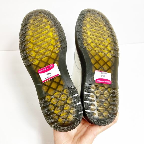 DR. MARTENS WOMENS ZAVALA WHITE COMBATS SIZE 10 WOMEN NEW - Picture 5 of 5